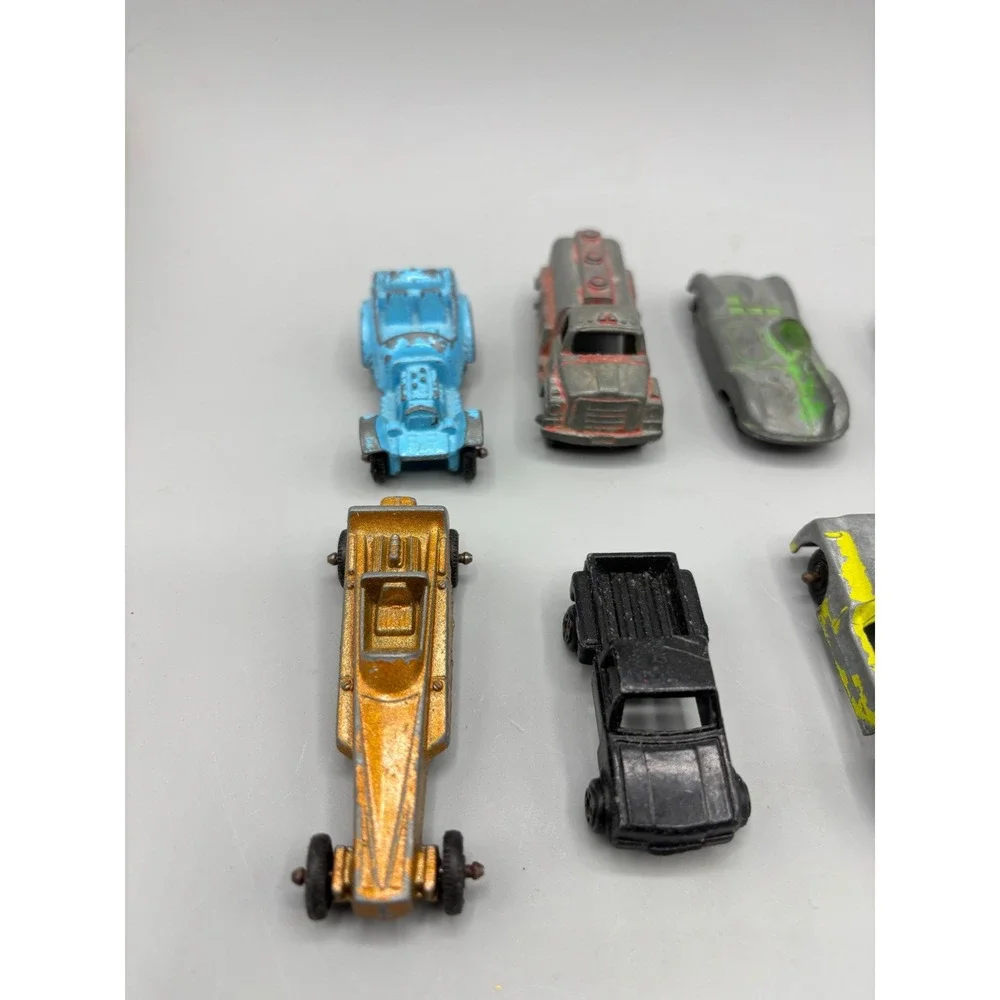 Vintage Tootsietoy Diecast Car Lot 11pc Chicago Metal Toy Trucks Roadsters Fair